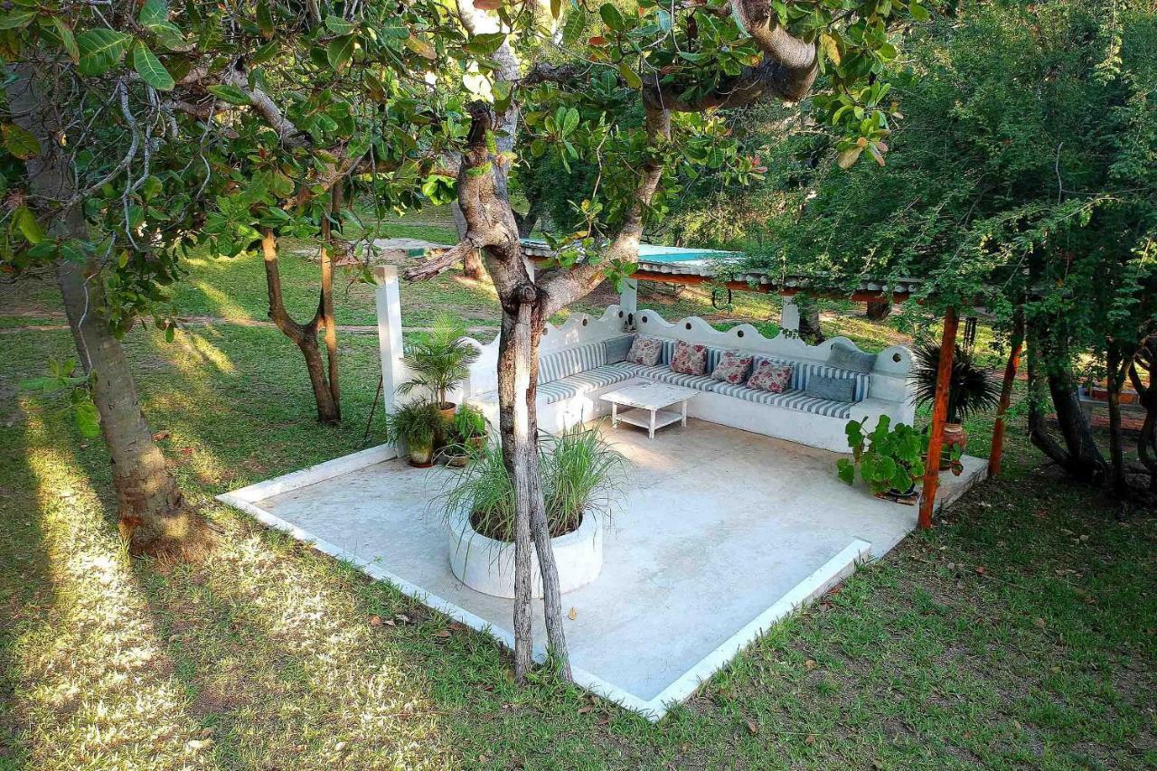 Turtle Cove Lodge And Yoga Shala Tofo Exterior photo